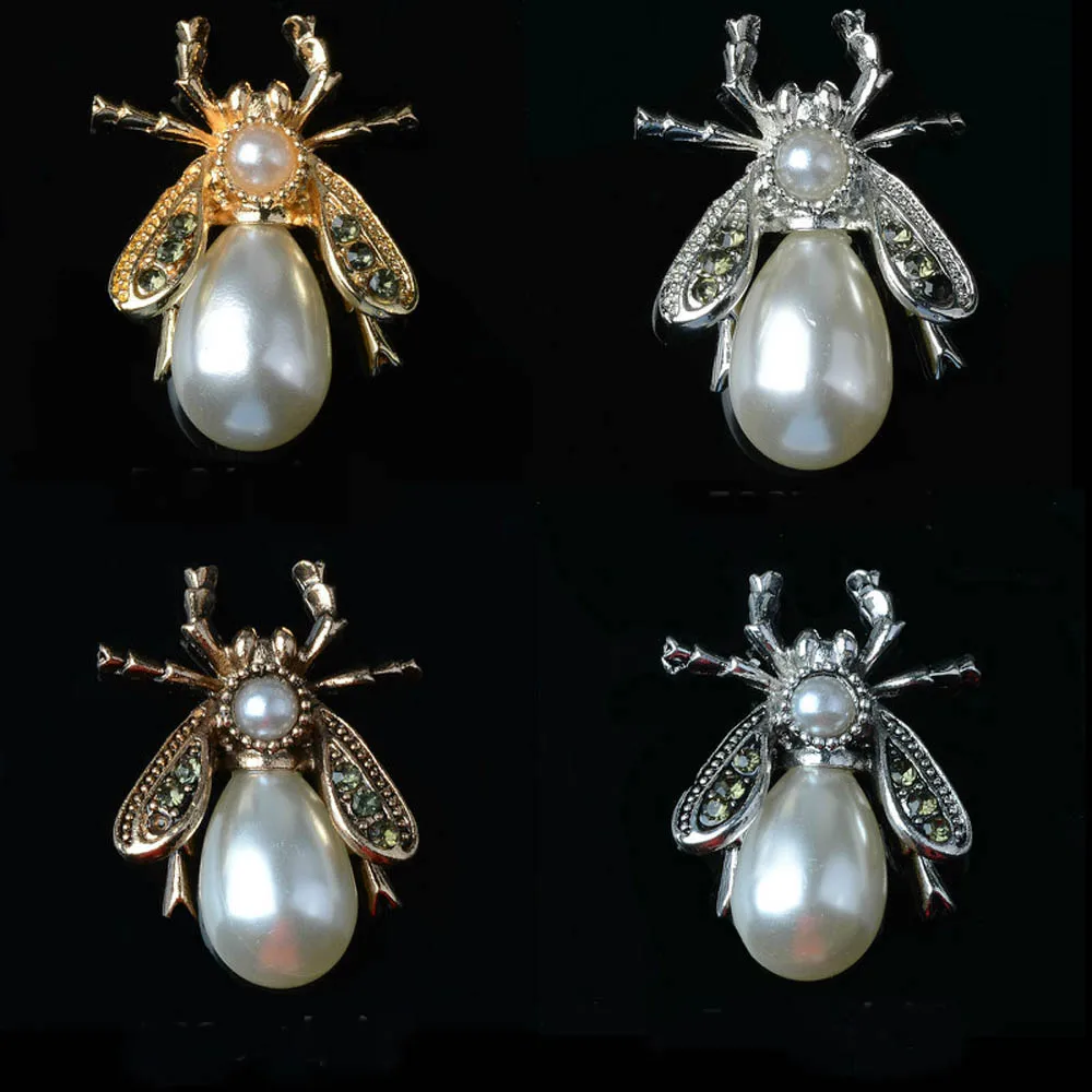 2Pcs/Lot Diamond Studded Insects Bee Buckles Rhinestones Buttons Badge Brooch Pin Women DIY Aceessories For Bag Shoes Clothing
2Pcs/Lot Diamond Studded Insects Bee Buckles Rhinestones Buttons Badge Brooch Pin Women DIY Aceessories For Bag Shoes Clothing