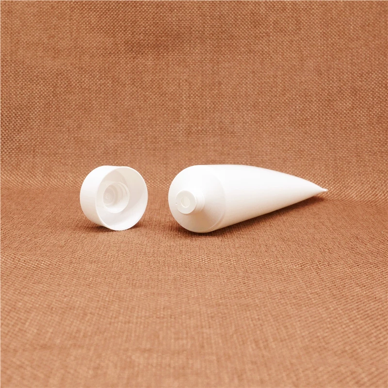 100ml White Plastic Cosmetic Water Bottle Refillable Cleanser Shampoo Cream Squeeze Containers Free Shipping
100ml White Plastic Cosmetic Water Bottle Refillable Cleanser Shampoo Cream Squeeze Containers Free Shipping