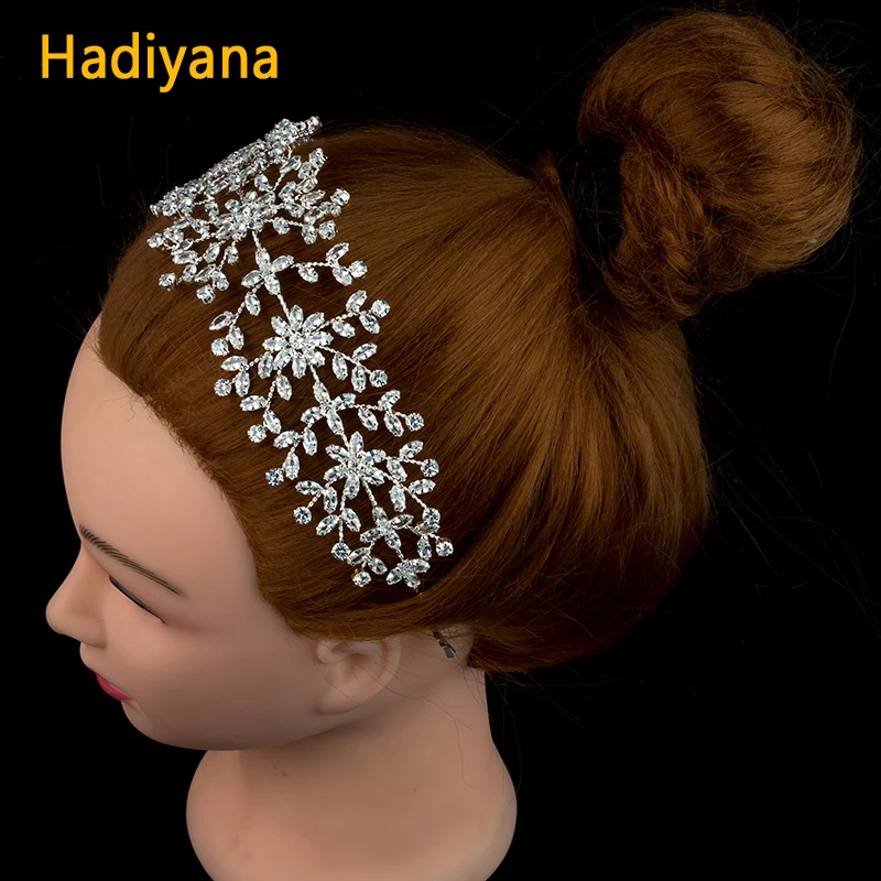 Tiaras And Crowns HADIYANA Luxury Shiny Wedding Jewelry Accessories Crown Bridal Corolla Party Cubic Zirconia BC4683 Sombreros
Tiaras And Crowns HADIYANA Luxury Shiny Wedding Jewelry Accessories Crown Bridal Corolla Party Cubic Zirconia BC4683 Sombreros