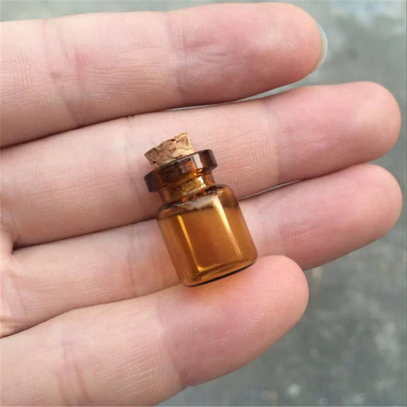 100 pcs 13x18x6 mm Brown Glass Bottles With Corks DIY 1 ml Empty Decorative Cute Glass Vials Mini Jars
100 pcs 13x18x6 mm Brown Glass Bottles With Corks DIY 1 ml Empty Decorative Cute Glass Vials Mini Jars