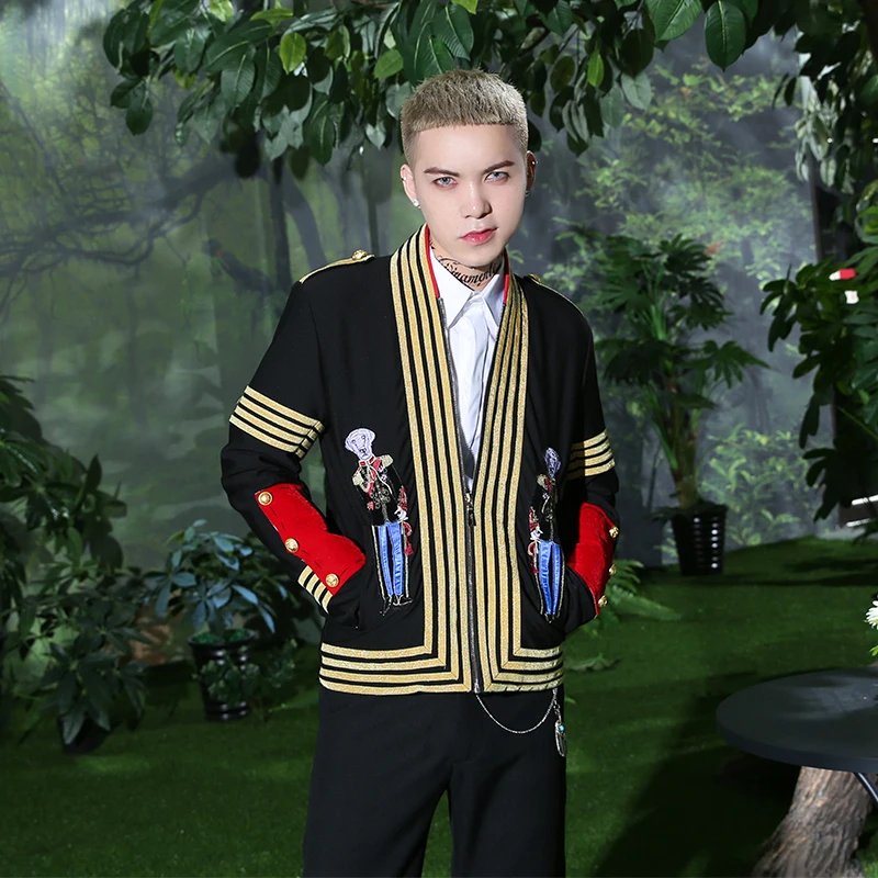 2018 New long-sleeved suit for men's embroidery fashion casual top fashion singer's clothing. S-2XL
2018 New long-sleeved suit for men's embroidery fashion casual top fashion singer's clothing. S-2XL