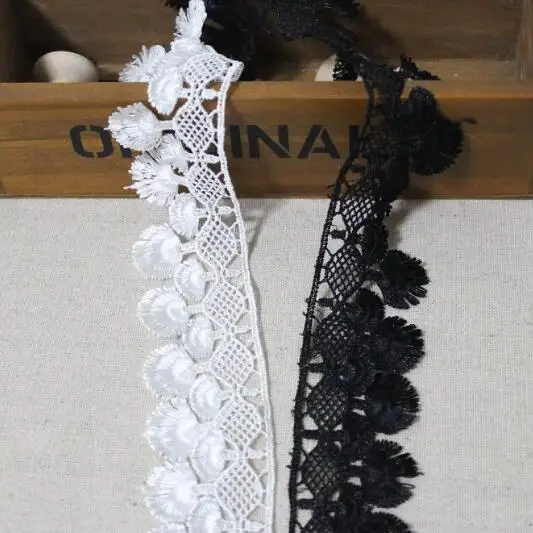Free Shipping 30yards White Small Tassel Fringe Lace Trim High Quality Cotton Embroidery Water Soluble Lace Fabric Curtain Decor
Free Shipping 30yards White Small Tassel Fringe Lace Trim High Quality Cotton Embroidery Water Soluble Lace Fabric Curtain Decor