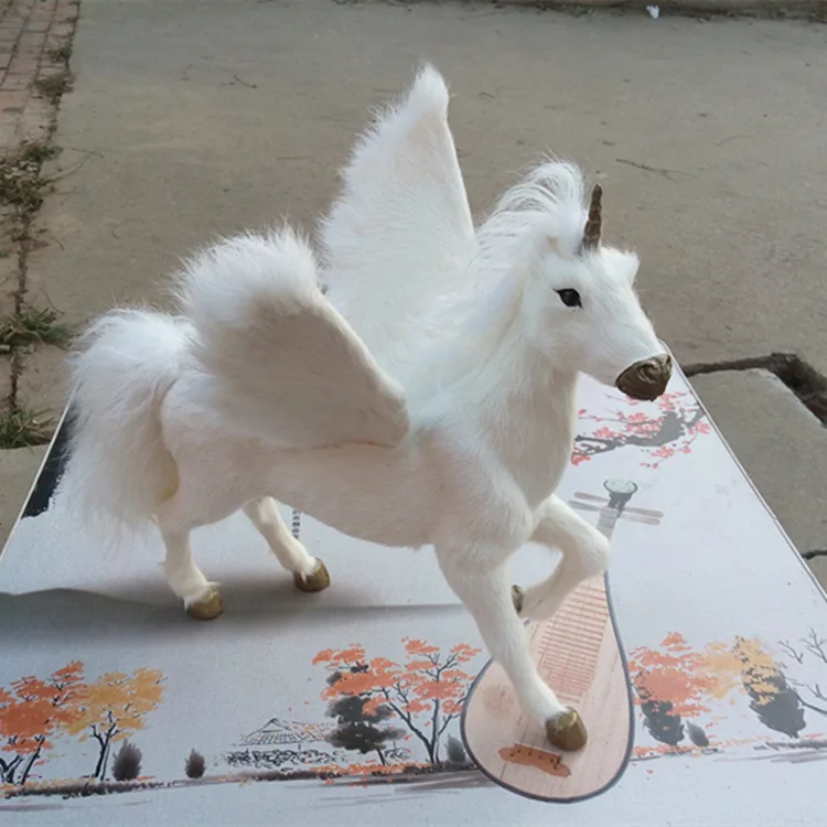 Игрушка единорога из смолы и меха большие игрушки с белыми крыльями подарок
