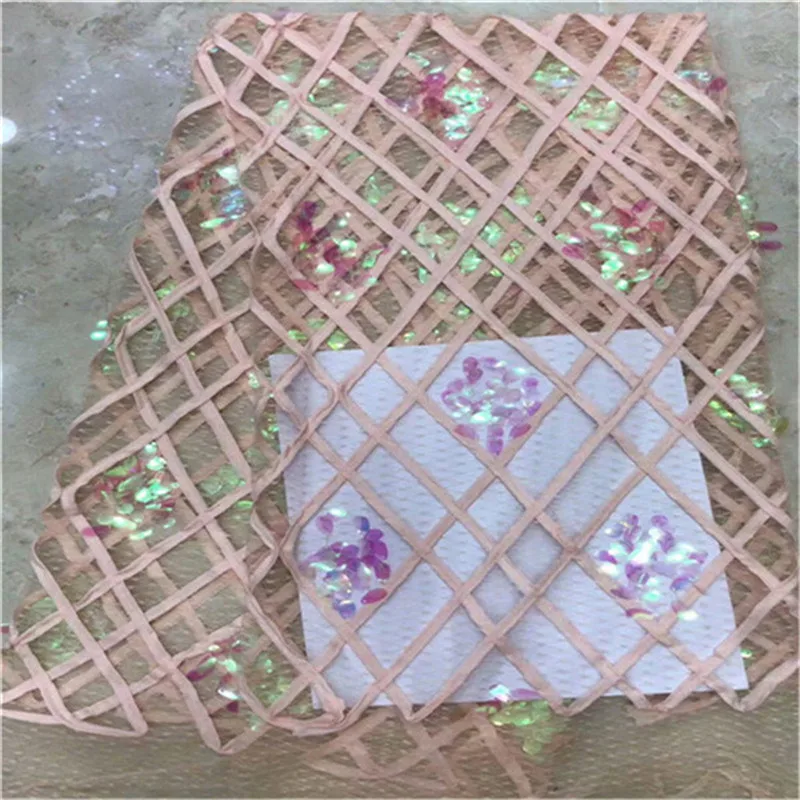 African Lace Fabric 2019 High Quality Lace 3D Sequins Lace Fabric Beautiful Applique Sequins Lace For Nigerian Wedding Dress
African Lace Fabric 2019 High Quality Lace 3D Sequins Lace Fabric Beautiful Applique Sequins Lace For Nigerian Wedding Dress