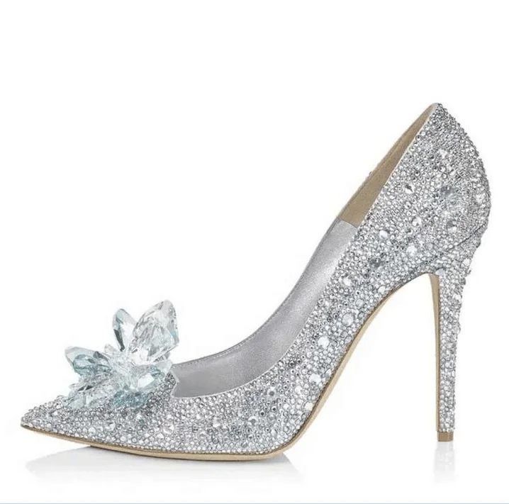 New Designer Silver Crystal Wedding Shoes Bride Pointed Toe Rhinestone Stiletto Heels Pumps Women Shoes Slip-on Ladies Shoes
New Designer Silver Crystal Wedding Shoes Bride Pointed Toe Rhinestone Stiletto Heels Pumps Women Shoes Slip-on Ladies Shoes