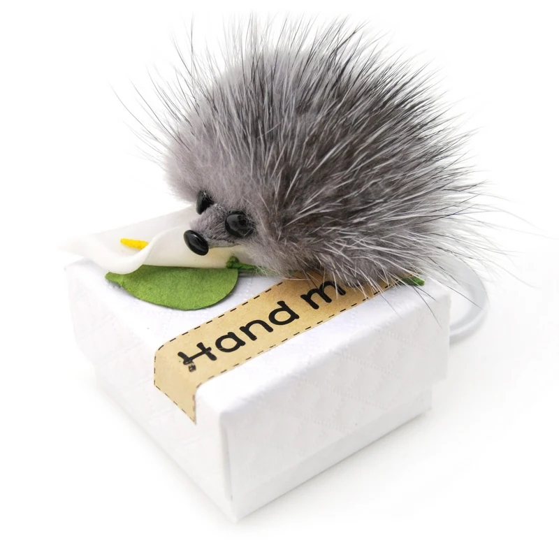 Original Cute Fluffy Hedgehog Keychain Women Trinket Genuine Mink Fur Pompom Key Ring Toy Keyring Doll Bag Charms Car Key Holder
Original Cute Fluffy Hedgehog Keychain Women Trinket Genuine Mink Fur Pompom Key Ring Toy Keyring Doll Bag Charms Car Key Holder