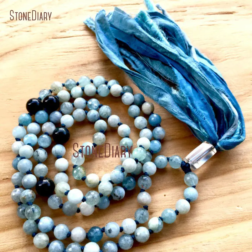 Wholesale Aquamarines Blue Tiger Eye Crystal Quartzs Hand Knotted 108 Beads Mala Necklace With Silk Sari Tassel Pendant NM11092
Wholesale Aquamarines Blue Tiger Eye Crystal Quartzs Hand Knotted 108 Beads Mala Necklace With Silk Sari Tassel Pendant NM11092