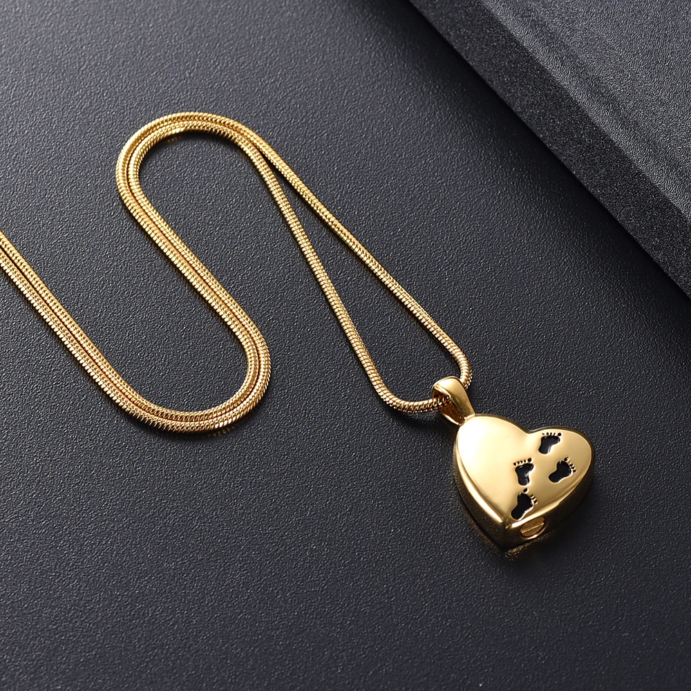 IJD12450 High Quality Gold Stainless Steel Heart Keepsake Urn Necklace Carved Loved Ones Footprint Cremation Keepsake Jewelry
IJD12450 High Quality Gold Stainless Steel Heart Keepsake Urn Necklace Carved Loved Ones Footprint Cremation Keepsake Jewelry