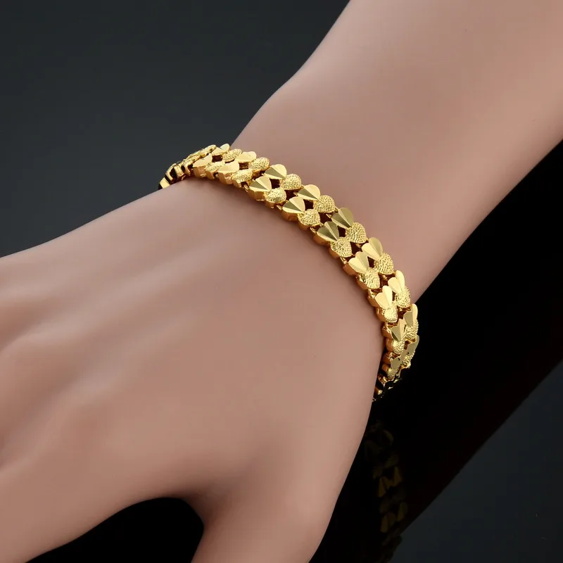 Vintage 19 CM Ladies Bracelet Wholesale Braslet 2018 Gold Color Heart Chain Link Bracelet For Women Jewelry
Vintage 19 CM Ladies Bracelet Wholesale Braslet 2018 Gold Color Heart Chain Link Bracelet For Women Jewelry