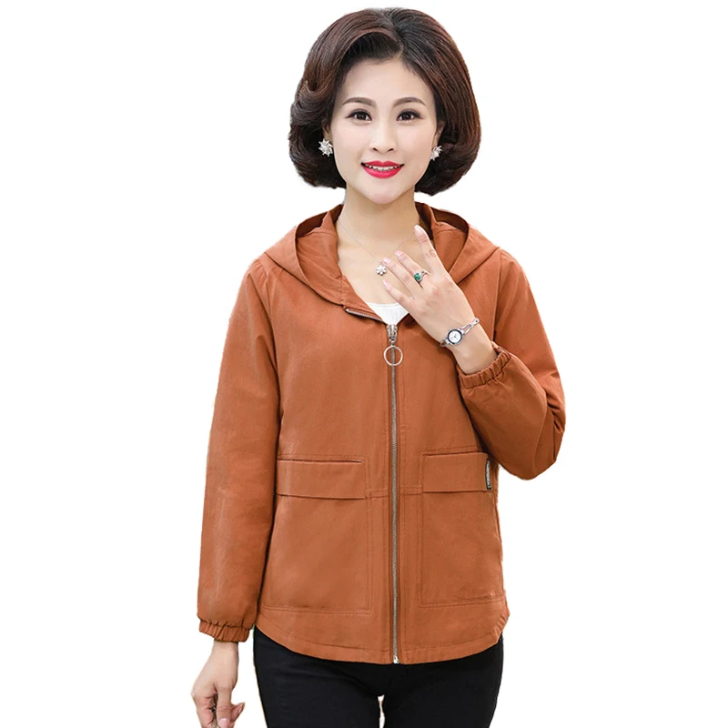 2019 Spring Autumn Short Trench Coat Women Casual Top Middle aged Female Plus size 5XL Hooded Trench Coat Short Windbreaker H731
2019 Spring Autumn Short Trench Coat Women Casual Top Middle aged Female Plus size 5XL Hooded Trench Coat Short Windbreaker H731