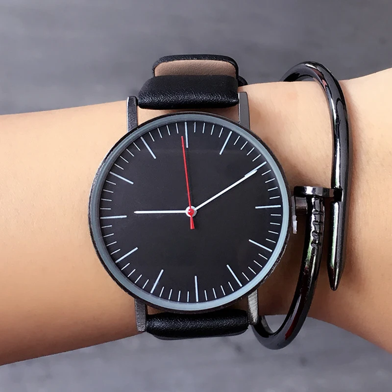 Simple Style Men Women Watch White and Black Leather Quartz Watch Fashion Couple Watch Casual Lover Wristwatch Relogio Masculino
Simple Style Men Women Watch White and Black Leather Quartz Watch Fashion Couple Watch Casual Lover Wristwatch Relogio Masculino
