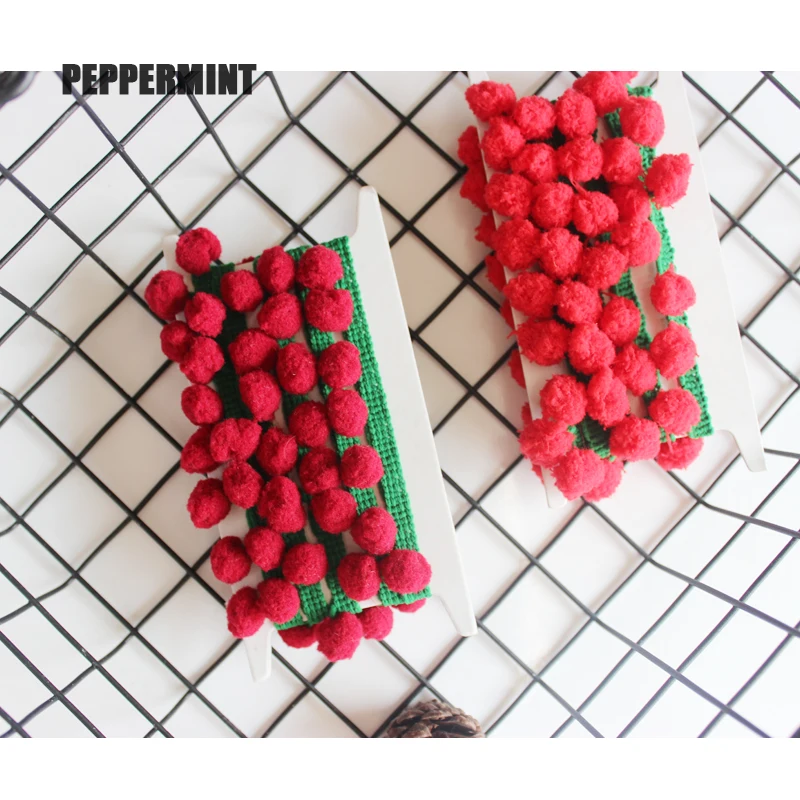 10yards/lot Christmas Pompom Ball 20mm Pom Pom Lace Trim Ball Braid Lace Fringe Ribbons Fabric DIY Sewing Handmade Accessory
10yards/lot Christmas Pompom Ball 20mm Pom Pom Lace Trim Ball Braid Lace Fringe Ribbons Fabric DIY Sewing Handmade Accessory