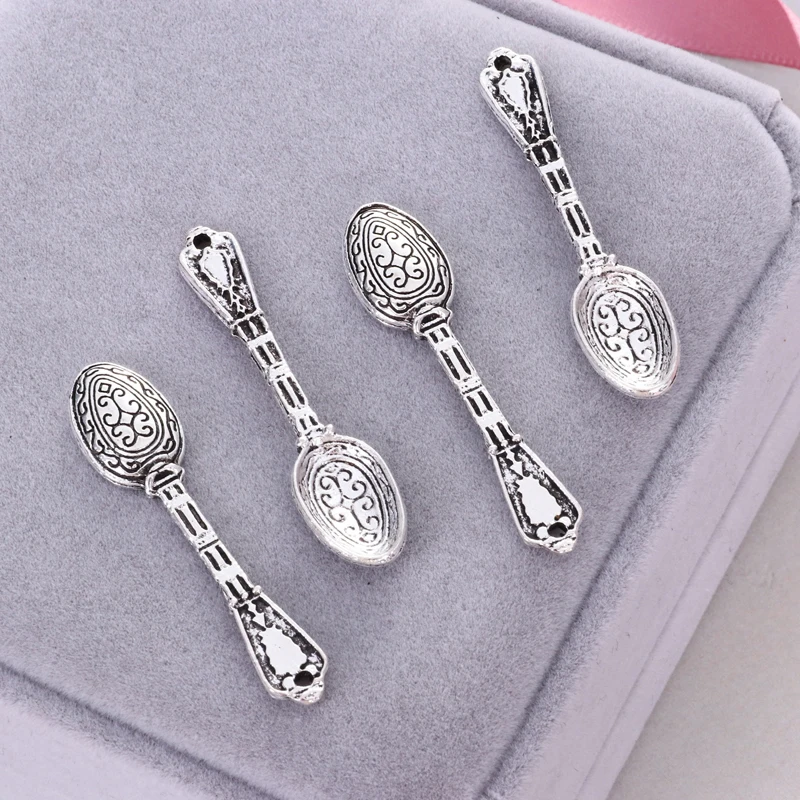 Spoon Charm Pendant Necklace Pattern Tibetan Silver Jewelry Antique Pendant DIY Metal Alloy
Spoon Charm Pendant Necklace Pattern Tibetan Silver Jewelry Antique Pendant DIY Metal Alloy