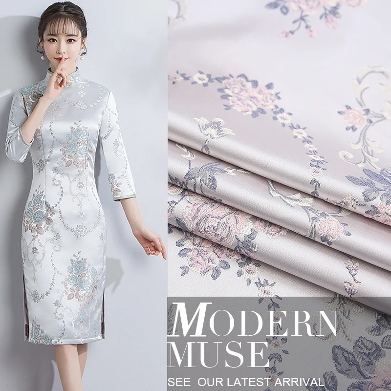 New arrival brocade polyester Precision jacquard rose palace fabric for felt patchwork sewing DIY women dress tissue bag
New arrival brocade polyester Precision jacquard rose palace fabric for felt patchwork sewing DIY women dress tissue bag