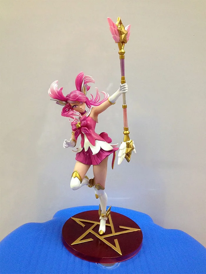 Action Figure LOL Luxanna Crownguard the Lady of Luminosity 26cm PVC knight Kids Gift toys doll collection Model Anime
Action Figure LOL Luxanna Crownguard the Lady of Luminosity 26cm PVC knight Kids Gift toys doll collection Model Anime