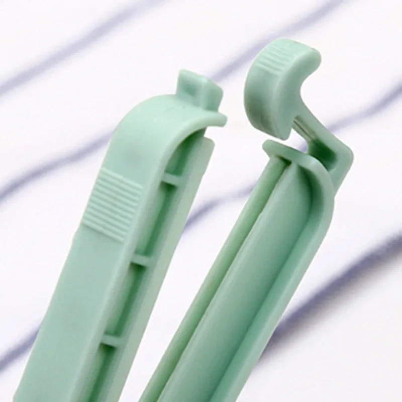 12 PCS / Set Of Snacks Plastic Clips Pocket Clips Kitchen MINI Vacuum Sealing Machine Food Preservation Clip Sealing Clamp Tool
12 PCS / Set Of Snacks Plastic Clips Pocket Clips Kitchen MINI Vacuum Sealing Machine Food Preservation Clip Sealing Clamp Tool