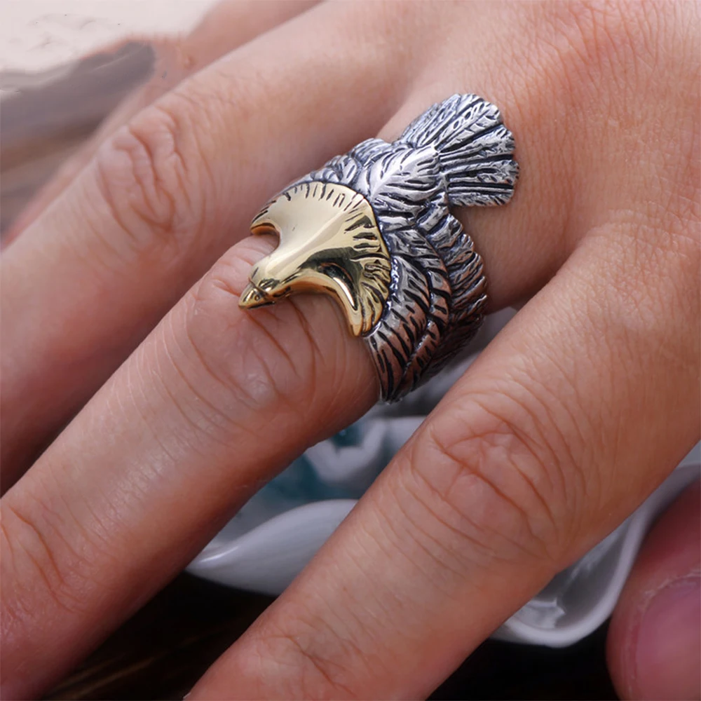 MetJakt Real 925 Sterling Silver Eagle Gold Color Head Open Ring for Men Vintage Steampunk Retro Cool Ring Gift Men Jewelry
MetJakt Real 925 Sterling Silver Eagle Gold Color Head Open Ring for Men Vintage Steampunk Retro Cool Ring Gift Men Jewelry