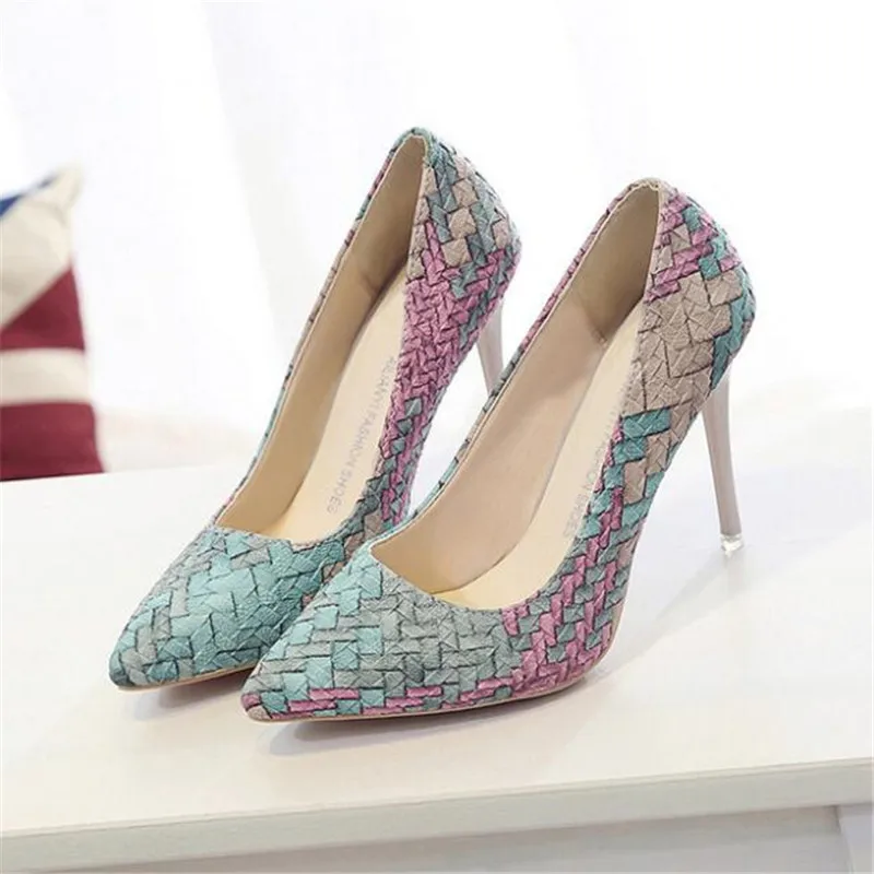 New shallow high heel stiletto women's shoes Casual ladies professional work shoes pointed woven pattern shallow mouth shoes
New shallow high heel stiletto women's shoes Casual ladies professional work shoes pointed woven pattern shallow mouth shoes