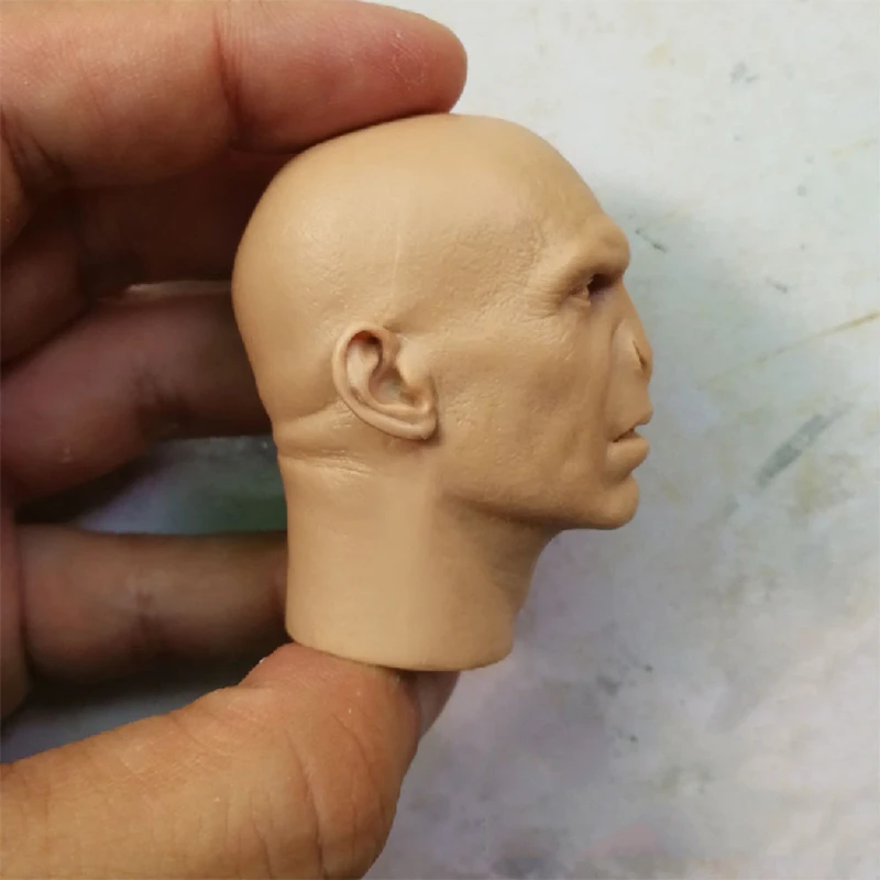 1/6 Voldemort Unpainted Head Sculpt White Bald Head Carving for 12''Action Figures Bodies
1/6 Voldemort Unpainted Head Sculpt White Bald Head Carving for 12''Action Figures Bodies