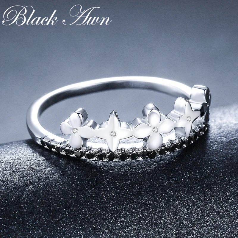 Женское кольцо из серебра 2018 пробы с черной шпинелью | Украшения и аксессуары