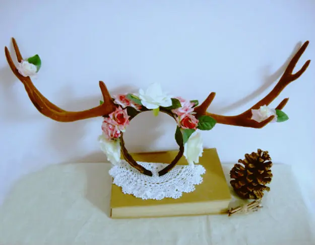 Reindeer Antlers Headband With Roses Flowers Vintage Retro Cosplay Hair Band Accessories Gothic
Reindeer Antlers Headband With Roses Flowers Vintage Retro Cosplay Hair Band Accessories Gothic