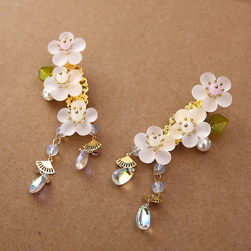 new style Chinese traditional exquisite hair comb hairgrips girls childrens Tassels and shaking hair decoration
new style Chinese traditional exquisite hair comb hairgrips girls childrens Tassels and shaking hair decoration