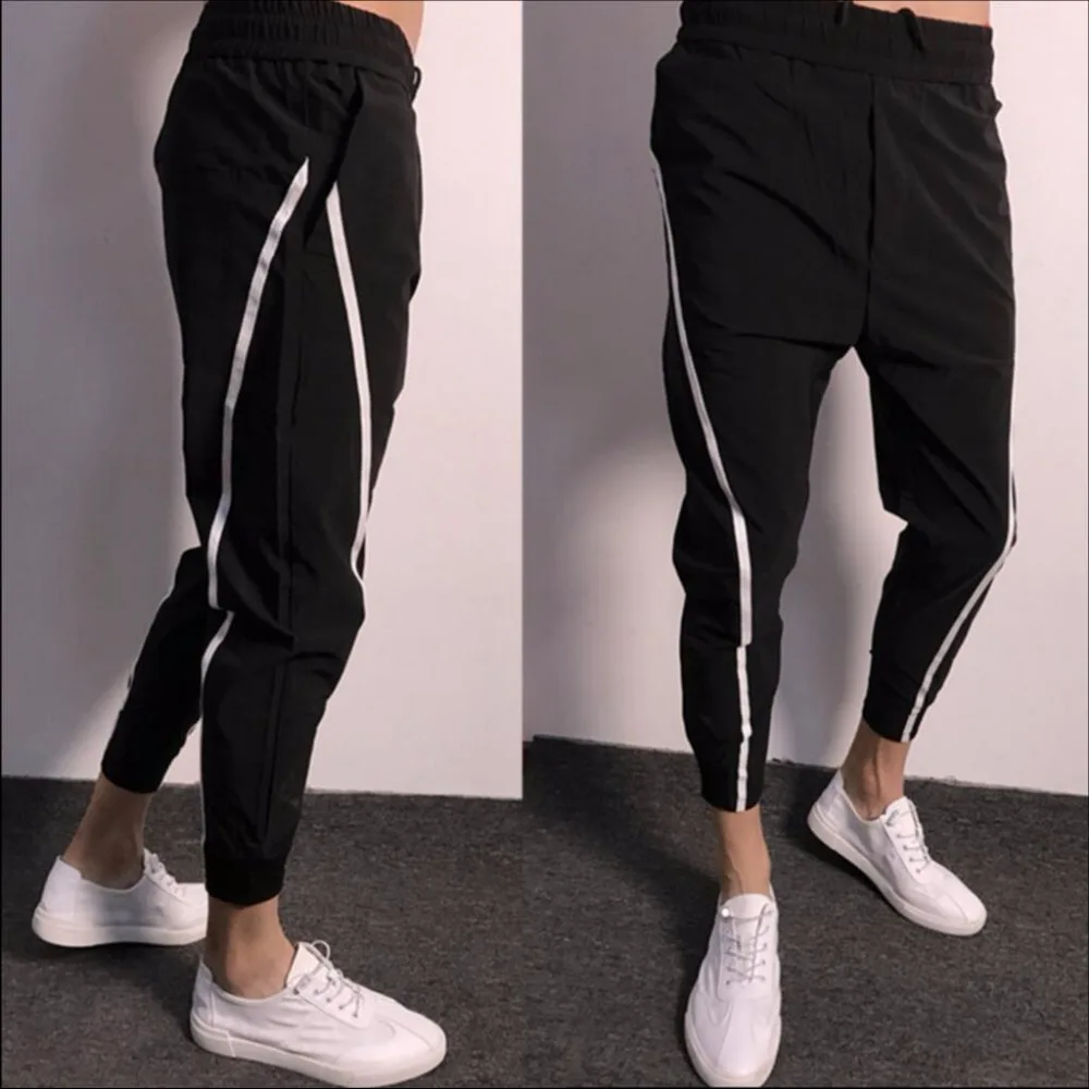 Trousers Slim Skinny Pants Beam Men Black And White Spliced Casual Pants Tide Hairstylist Nightclub Young Boy Harem Pants
Trousers Slim Skinny Pants Beam Men Black And White Spliced Casual Pants Tide Hairstylist Nightclub Young Boy Harem Pants