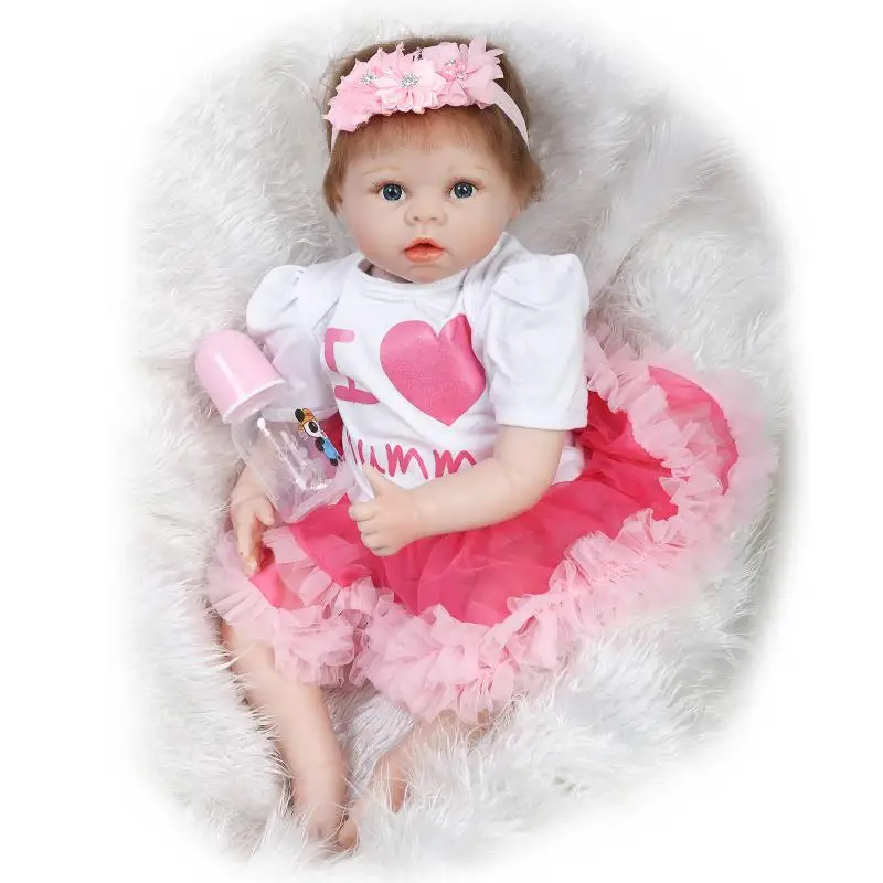 Кукла Bebe reborn 22 "куклы reborn babies Мягкие силиконовые виниловые куклы для девочек reborn розовое платье подарок для детей bonecas
Кукла Bebe reborn 22 "куклы reborn babies Мягкие силиконовые виниловые куклы для девочек reborn розовое платье подарок для детей bonecas