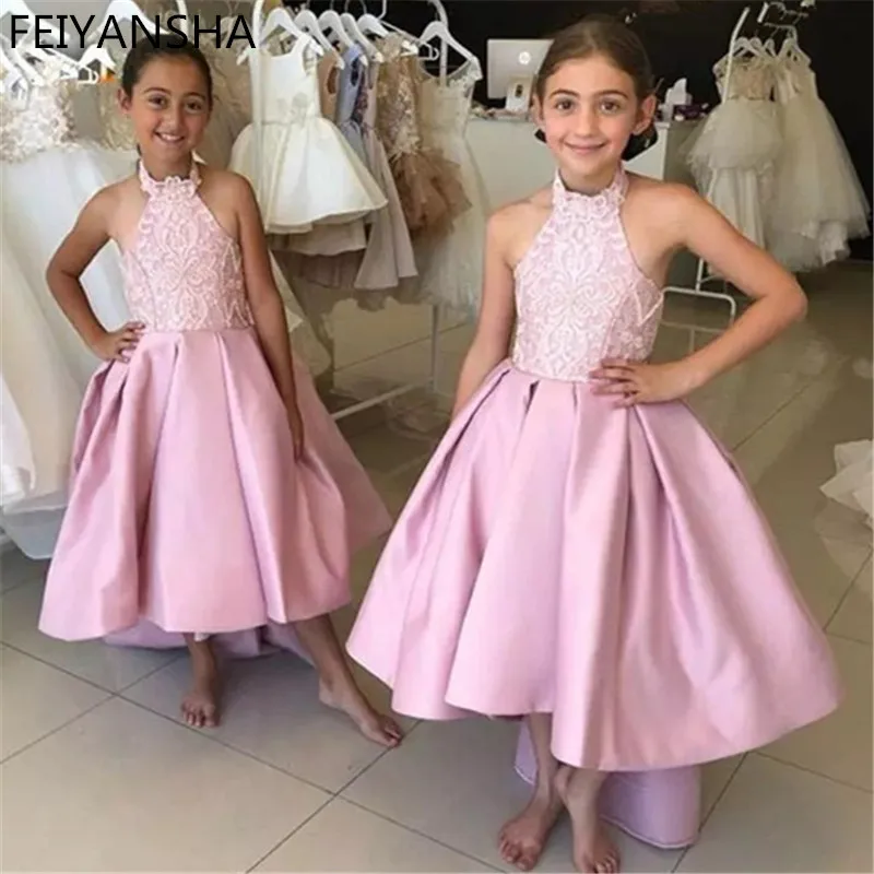 New Flower Girl Dress Trailer Edema Wedding Party Dress Girl First Communion Communion To Participate In Princess lace Evening D
New Flower Girl Dress Trailer Edema Wedding Party Dress Girl First Communion Communion To Participate In Princess lace Evening D