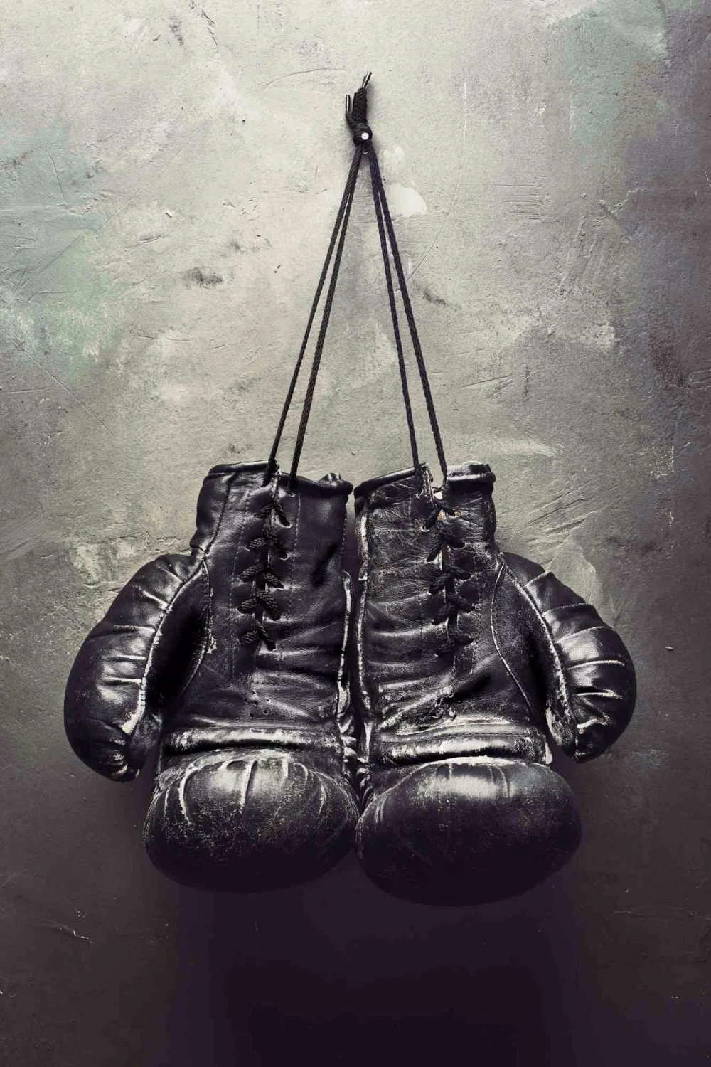 Art silk or canvas boxing sport black gloves poster print living room wall and gym decoration picture 12x18 24x36 inches | Дом и сад