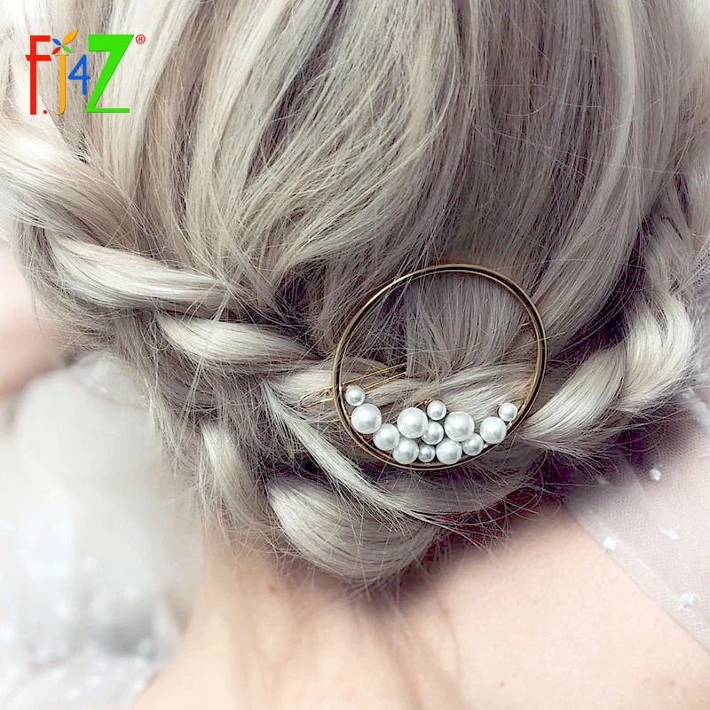 F.J4Z Hot Pearl Hair Clips Popular Luxury Bohemian Simulated Pearl Women Hair Jewelry Bridal Hair Accessories Palillos del pelo
F.J4Z Hot Pearl Hair Clips Popular Luxury Bohemian Simulated Pearl Women Hair Jewelry Bridal Hair Accessories Palillos del pelo