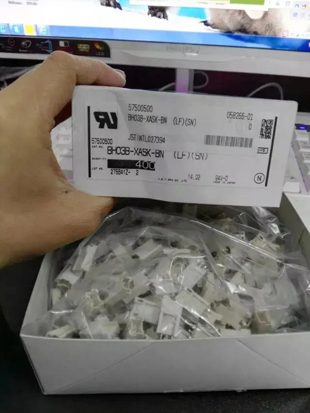 BH03B-XASK-BN HEADER Connectors terminals housings 100% new and original parts BH03B-XASK-BN (LF) (SN)
BH03B-XASK-BN HEADER Connectors terminals housings 100% new and original parts BH03B-XASK-BN (LF) (SN)