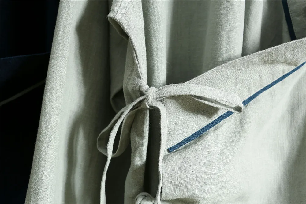 Autumn Yukata wind breaker Kimono robe Yukata Slanting lapel frog pure linen casual literary windbreak wind coat trench coat
Autumn Yukata wind breaker Kimono robe Yukata Slanting lapel frog pure linen casual literary windbreak wind coat trench coat