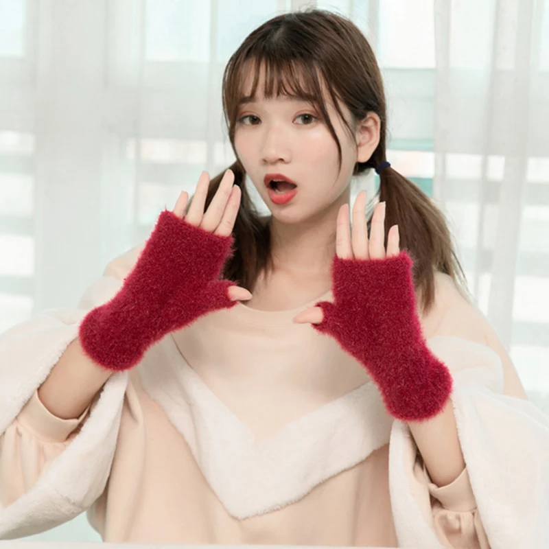 Ladies autumn and winter warm thick half finger gloves simple solid color outdoor riding warm student gloves B31
Ladies autumn and winter warm thick half finger gloves simple solid color outdoor riding warm student gloves B31