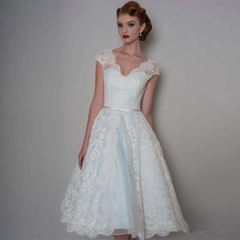 50s Vintage Short Evening Dress Cap Sleeve V Neck Lace A Line Tea Length Bridal Gowns vestido de noiva Custom Size
50s Vintage Short Evening Dress Cap Sleeve V Neck Lace A Line Tea Length Bridal Gowns vestido de noiva Custom Size