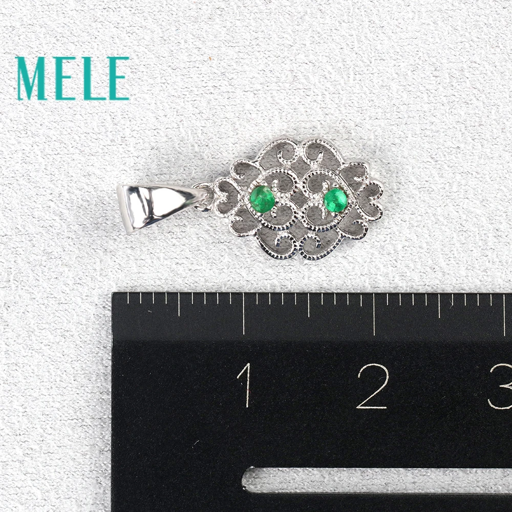 MELE Natural Emerald 925 silver pendant wtih 2pieces 0.04ct 1.8mm round cut gems for women fashion and trendy fine jewelry
MELE Natural Emerald 925 silver pendant wtih 2pieces 0.04ct 1.8mm round cut gems for women fashion and trendy fine jewelry