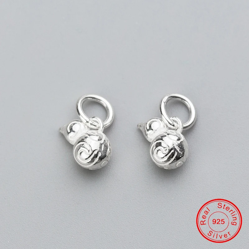 UQBing 9*6*5mm 925 Sterling Silver Mini Gourd Silver Charms Pendant For Women DIY Charms Bracelets
UQBing 9*6*5mm 925 Sterling Silver Mini Gourd Silver Charms Pendant For Women DIY Charms Bracelets