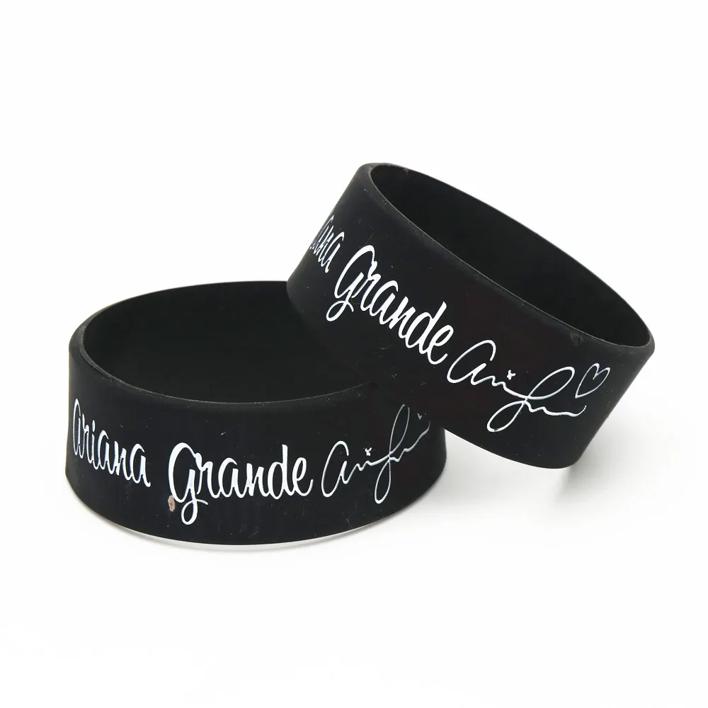 LUKENI 1PC One Banda House Wide Band Music Star Rubber Bracelets&Bangles Black Ariana Grande Silicone Wristband Fans Gifts SH212
LUKENI 1PC One Banda House Wide Band Music Star Rubber Bracelets&Bangles Black Ariana Grande Silicone Wristband Fans Gifts SH212