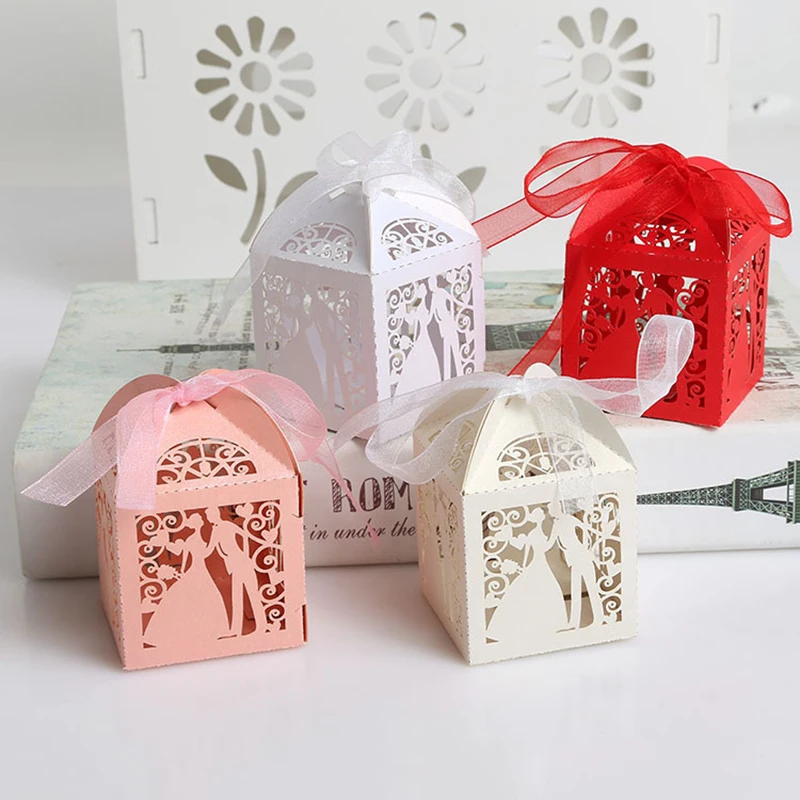 50pcs/lot Wedding Gifts For Guests Paper Box Laser Cut Gift Bag Bride and Groom Birthday Party Favors Decoration Gift Candy Box
50pcs/lot Wedding Gifts For Guests Paper Box Laser Cut Gift Bag Bride and Groom Birthday Party Favors Decoration Gift Candy Box