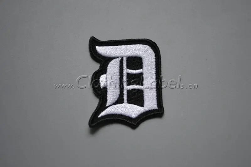 Custom embroidered patch for clothing, with over lock edge, with heat transfer glue on, low moq
Custom embroidered patch for clothing, with over lock edge, with heat transfer glue on, low moq