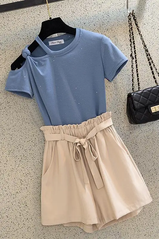 Dew shoulder Korean fashion two-piece coat bowknot belt short pants suit casual women leisure outfit clothes clothing set
Dew shoulder Korean fashion two-piece coat bowknot belt short pants suit casual women leisure outfit clothes clothing set