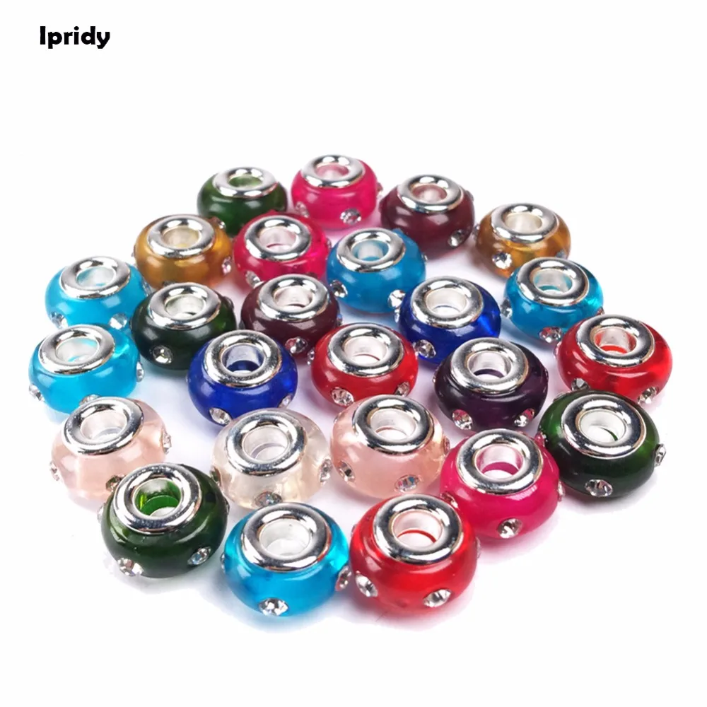 Европейские большие бусины из смолы с латунным сердечником и стразы, круглые металлические 15x8 мм, отверстие: 5 мм, прозрачный эффект
Европейские большие бусины из смолы с латунным сердечником и стразы, круглые металлические 15x8 мм, отверстие: 5 мм, прозрачный эффект