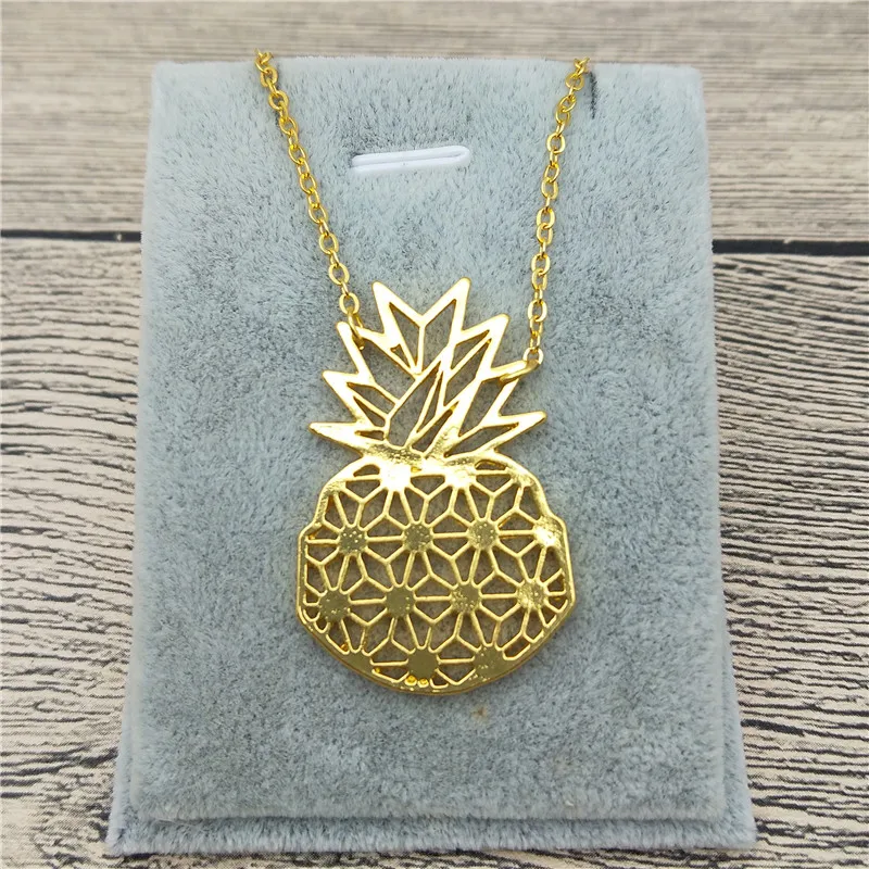 New Origami Pineapple Necklace Trendy Style Origami Pineappl Pendant Necklace Women Fashion Fruit Jewellery Geometric Jewellery
New Origami Pineapple Necklace Trendy Style Origami Pineappl Pendant Necklace Women Fashion Fruit Jewellery Geometric Jewellery