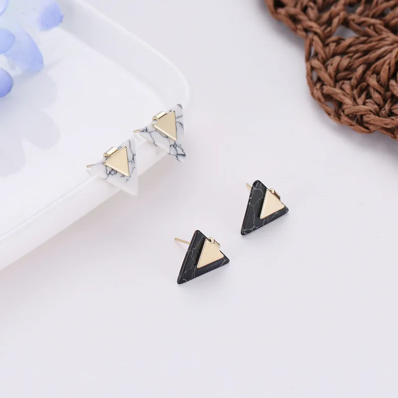 Special Designed Triangle Marbled Stone Golden Ornament Black White Stud Earrings For Women
Special Designed Triangle Marbled Stone Golden Ornament Black White Stud Earrings For Women