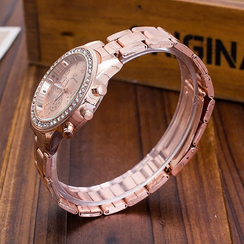 Women's watches Fashion Faux Chronograph Plated Classic Geneva Quartz Ladies Watch Women Crystals Wristwatches Relogio Feminino