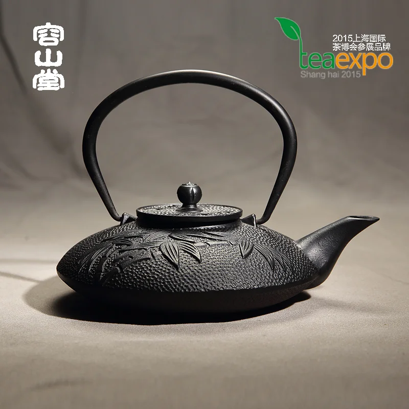 800ml,1L Cast Iron Tea Pot Set Japanese Teapot Tetsubin Kettle Drinkware KungFu Tools Tree teapots Uncoated TeaKettle Gifts
800ml,1L Cast Iron Tea Pot Set Japanese Teapot Tetsubin Kettle Drinkware KungFu Tools Tree teapots Uncoated TeaKettle Gifts