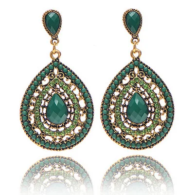 In Europe and the trend of the pendant jewelry Bohemia crystal drops of water meters bead earrings fashion ear ring
In Europe and the trend of the pendant jewelry Bohemia crystal drops of water meters bead earrings fashion ear ring