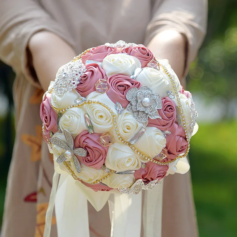 2018 8.5" Blush Ivory New Design Silk Rose Flower Bouquet Bling Brooch Bouquet Wedding Brides Bridesmaid Bridal Floral Bouquet
2018 8.5" Blush Ivory New Design Silk Rose Flower Bouquet Bling Brooch Bouquet Wedding Brides Bridesmaid Bridal Floral Bouquet
