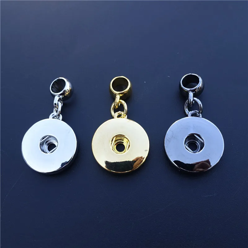 18mm Snap Buttons Charms Base Socket For DIY Jewelry Findings Necklace Pendant Accessories Mix Colors 50 pcs / Lot Wholesale
18mm Snap Buttons Charms Base Socket For DIY Jewelry Findings Necklace Pendant Accessories Mix Colors 50 pcs / Lot Wholesale