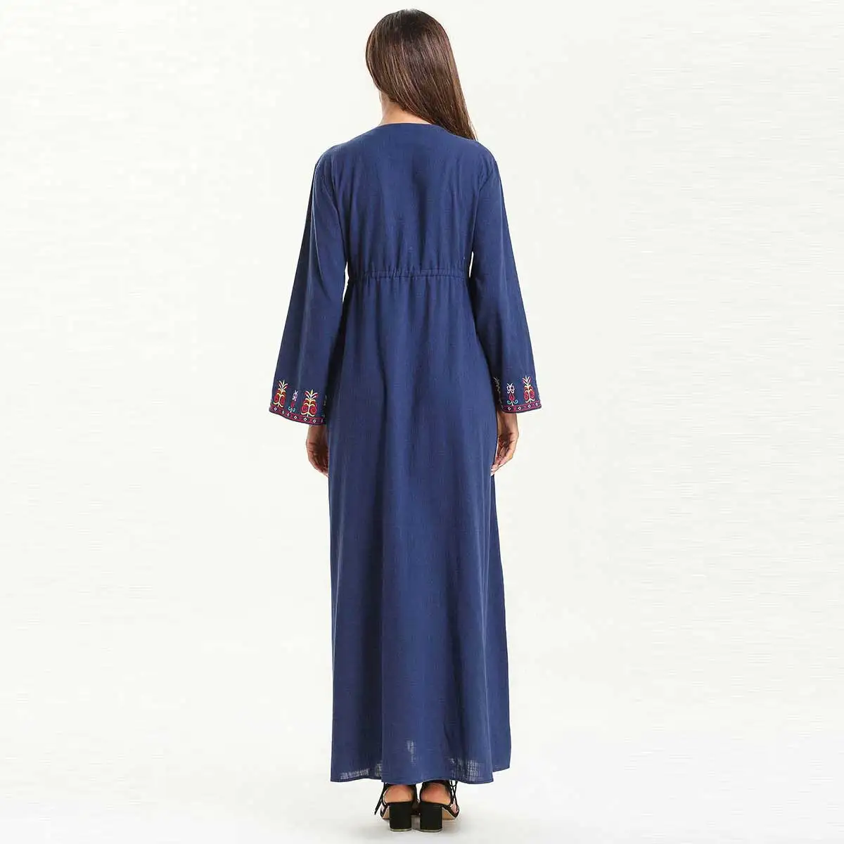Brand New Floral Embroidery Ethnic Maxi Dress Plus Size Drawstring waist Long Sleeve Women muslim abaya african dashiki VKDR1569
Brand New Floral Embroidery Ethnic Maxi Dress Plus Size Drawstring waist Long Sleeve Women muslim abaya african dashiki VKDR1569